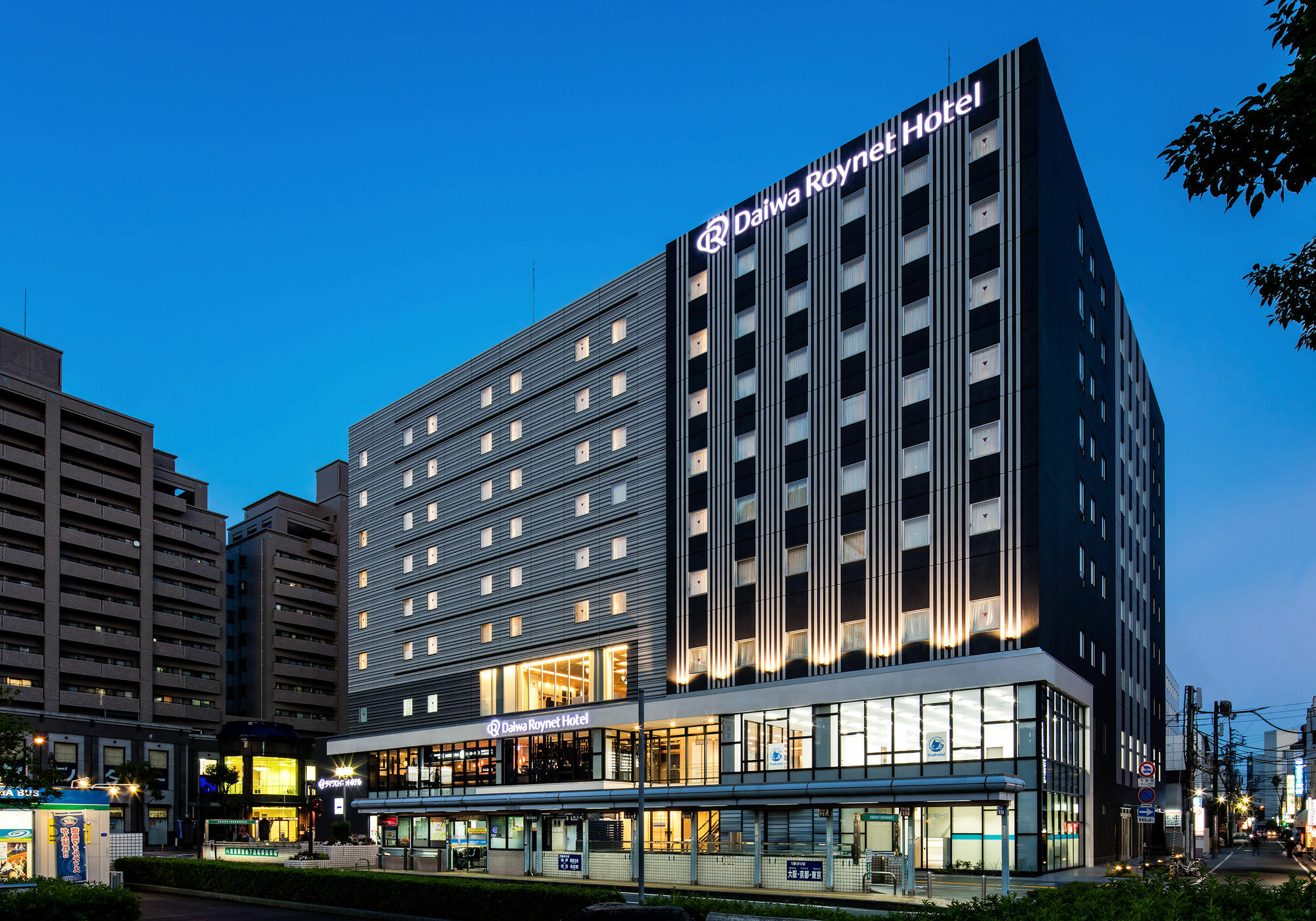 Daiwa Roynet Hotel Tokushima Ekimae Zewnętrze zdjęcie